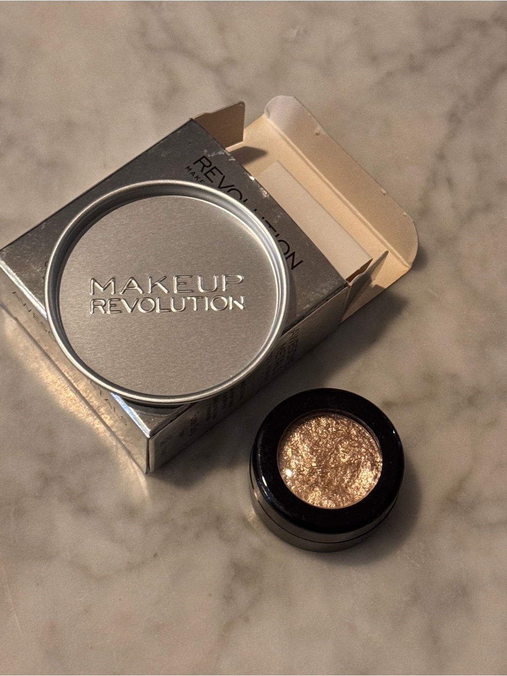 Makeup Revolution Shimmering Rose Gold Eyeshadow Single Pot